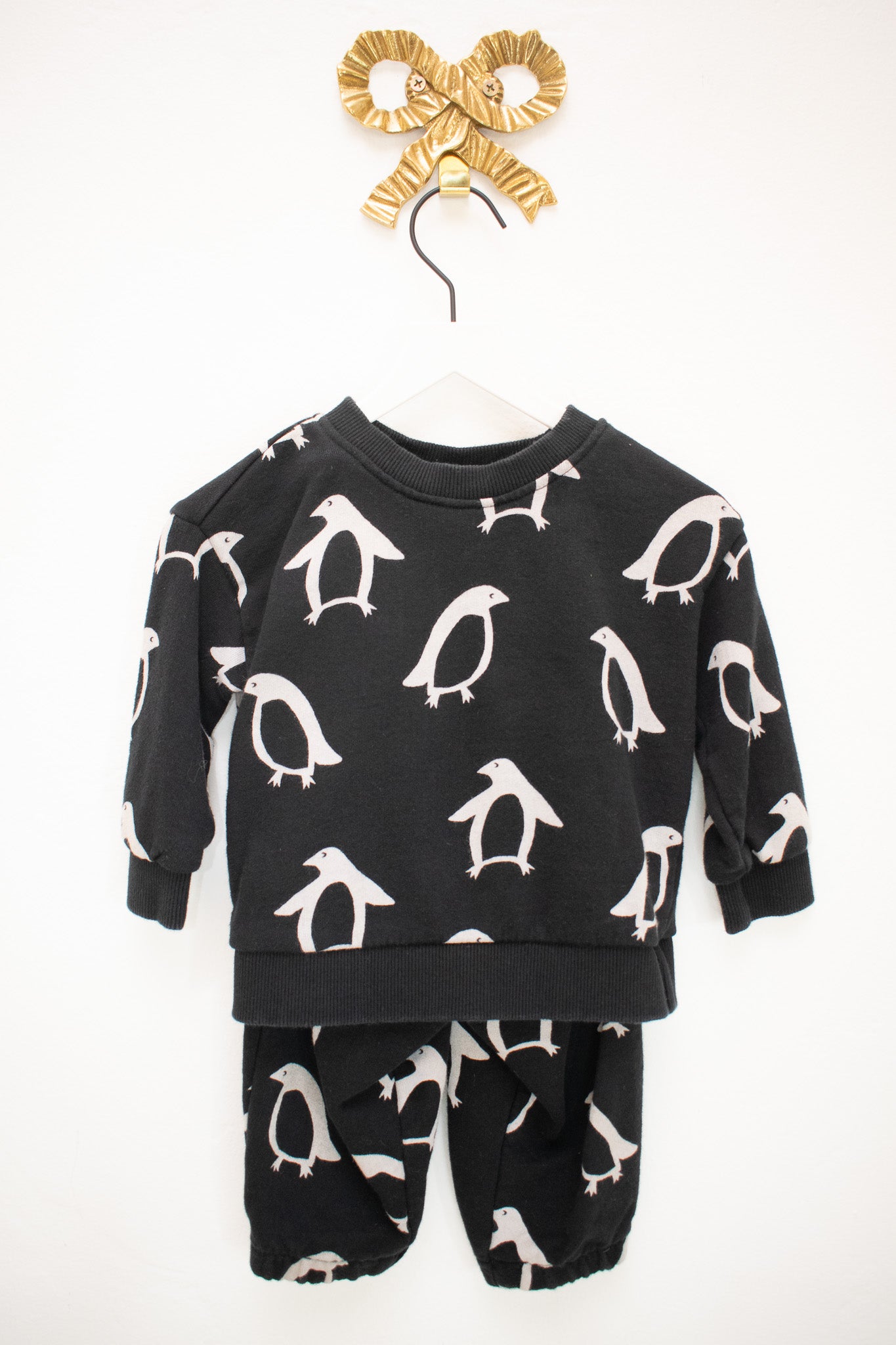 Hanna Andersson Penguin Set / 12-18 months