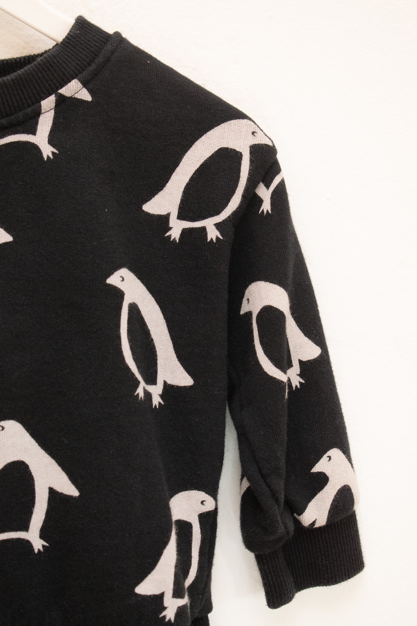 Hanna Andersson Penguin Set / 12-18 months