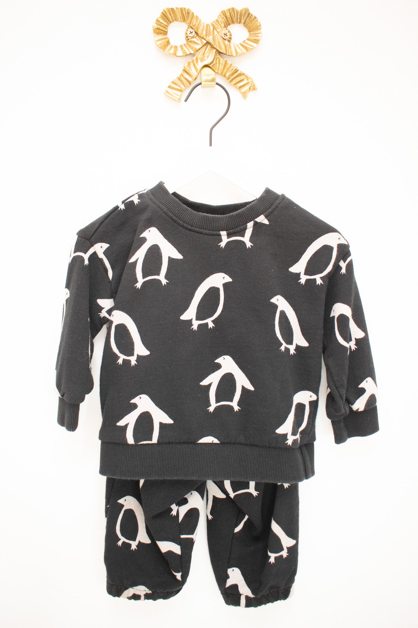 Hanna Andersson Penguin Set / 12-18 months