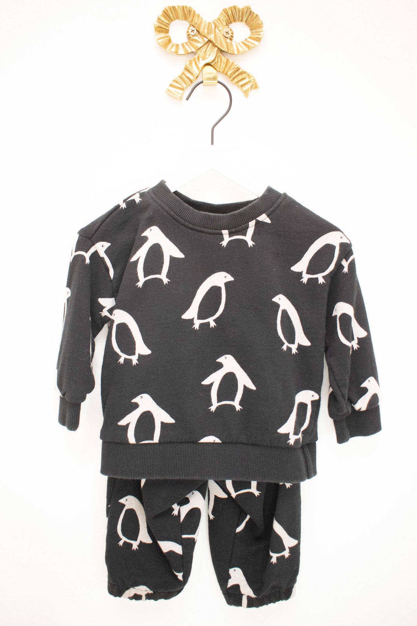 Hanna Andersson Penguin Set / 12-18 months