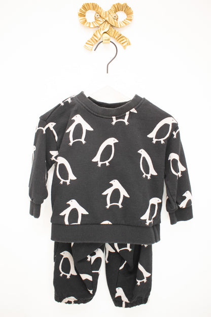 Hanna Andersson Penguin Set / 12-18 months