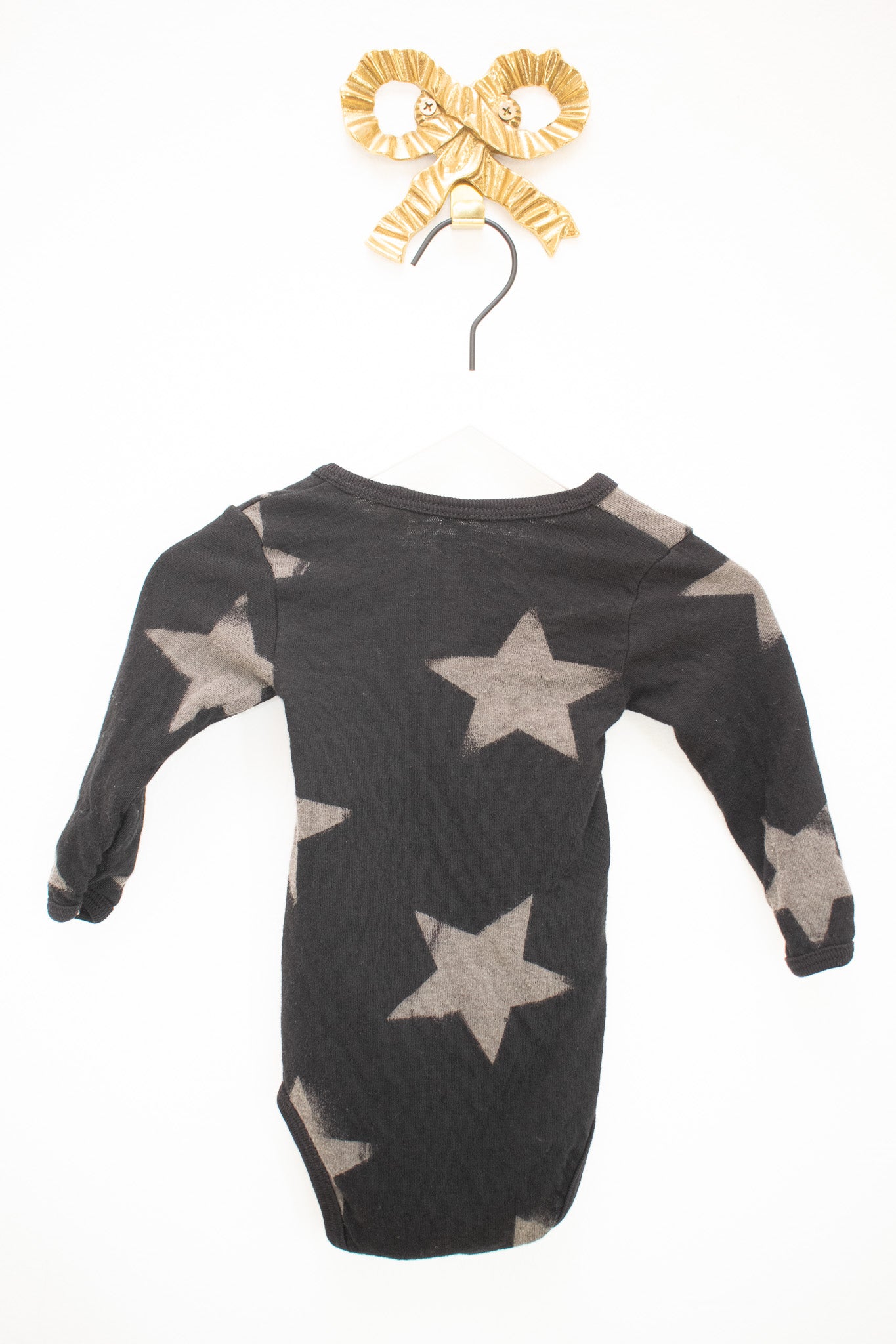 Nununu Black Star Onesie / 3-6 months