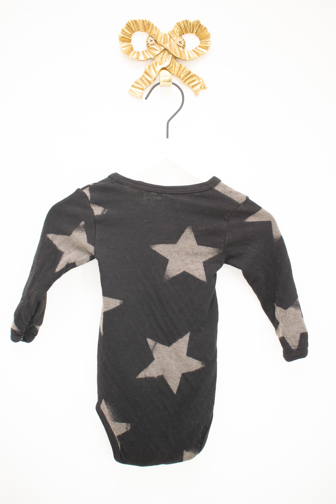 Nununu Black Star Onesie / 3-6 months