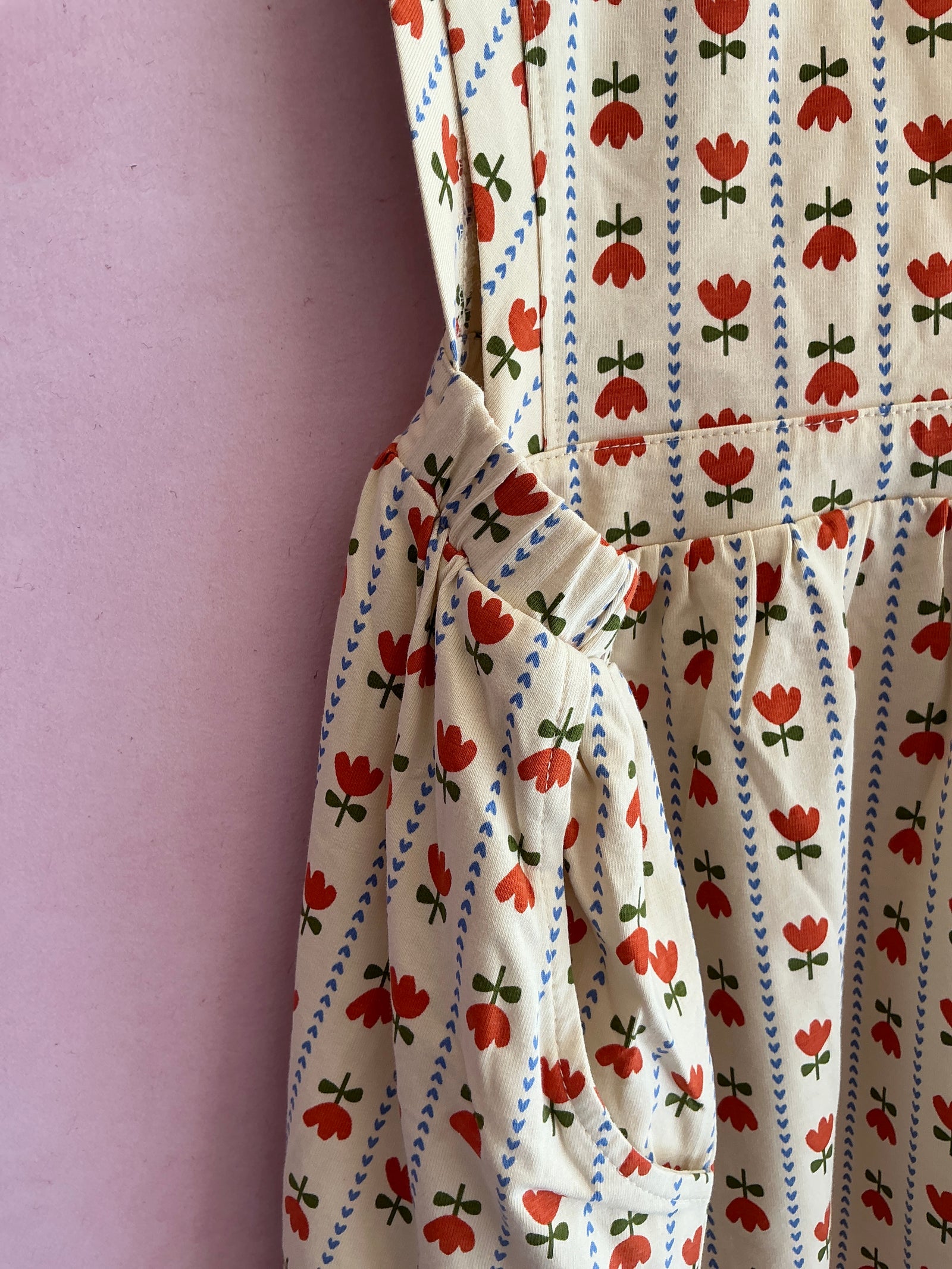 Hanna Andersson Folk Tulip pinafore dress / 6-7 Years