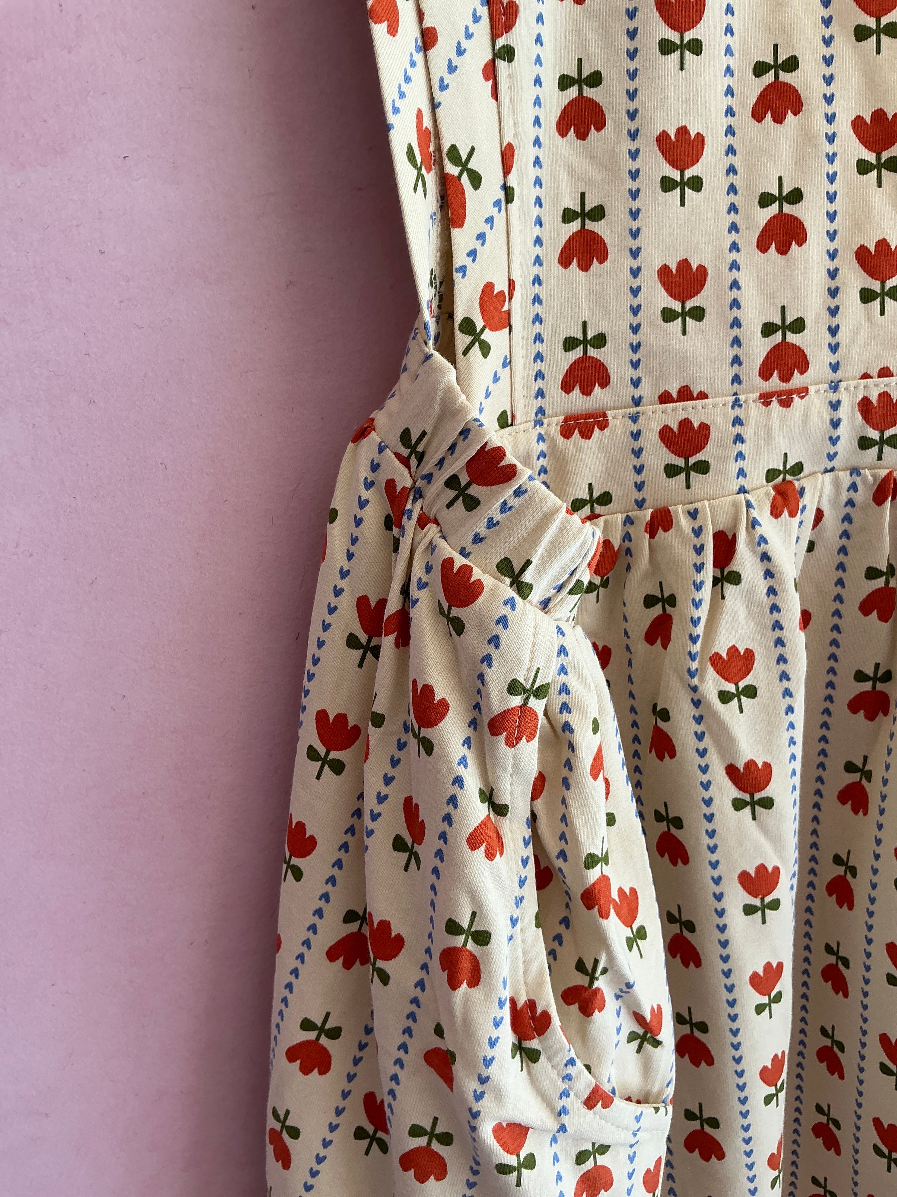 Hanna Andersson Folk Tulip pinafore dress / 6-7 Years