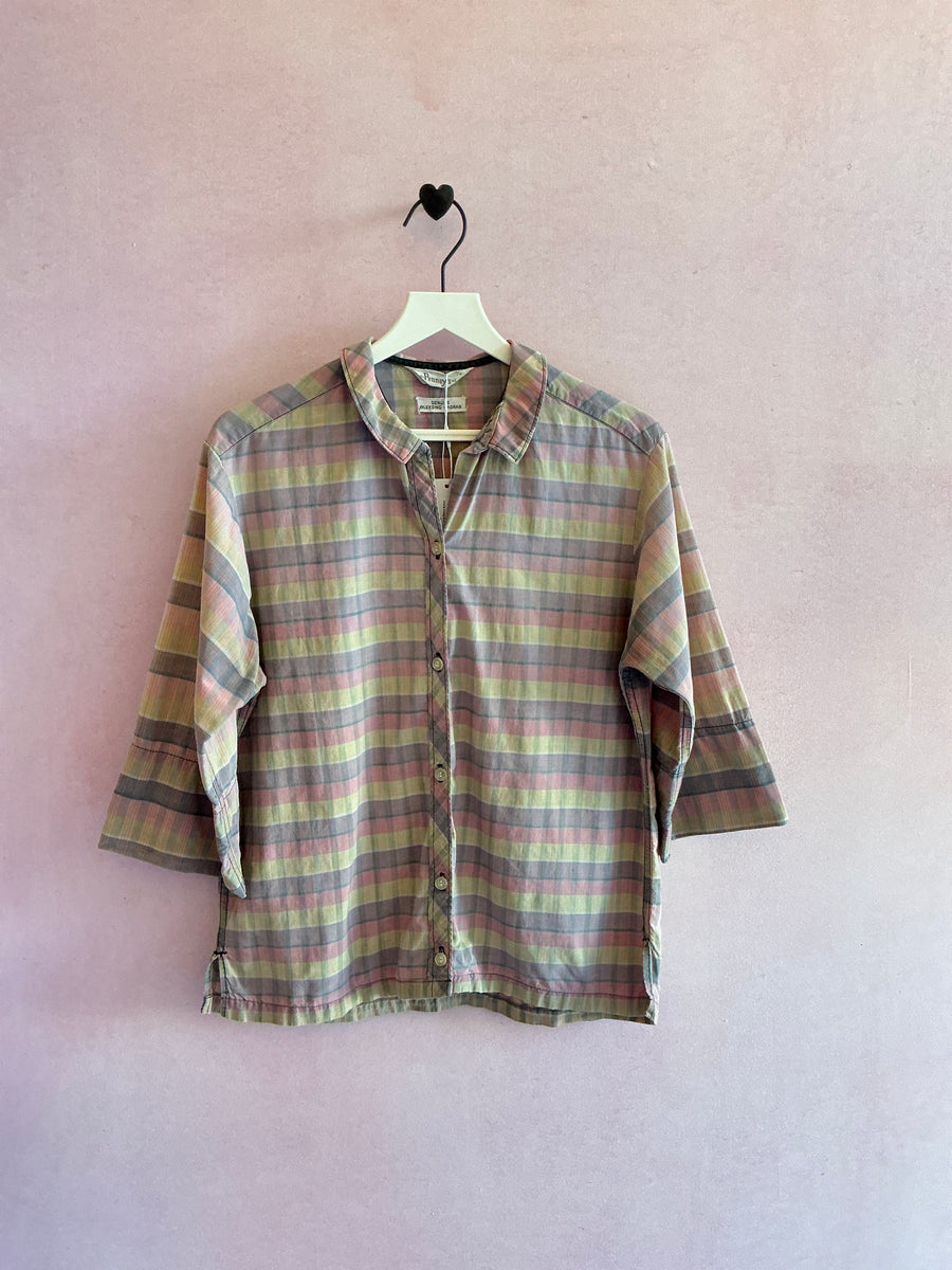 vintage JCPenney Pastel Long Sleeve Button Down Top / 8-10