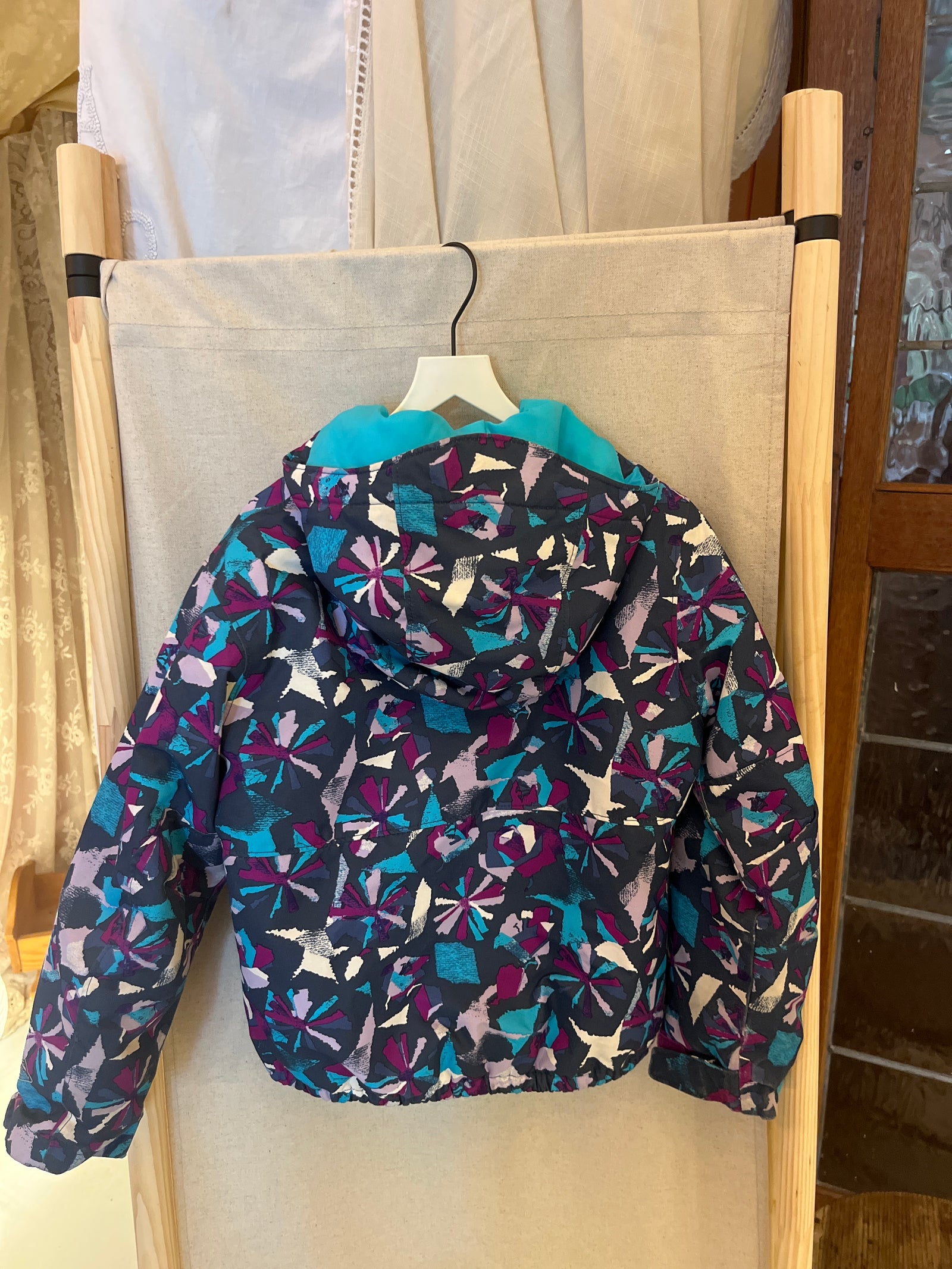 Columbia Teal Berry Puffer / 4-5 years