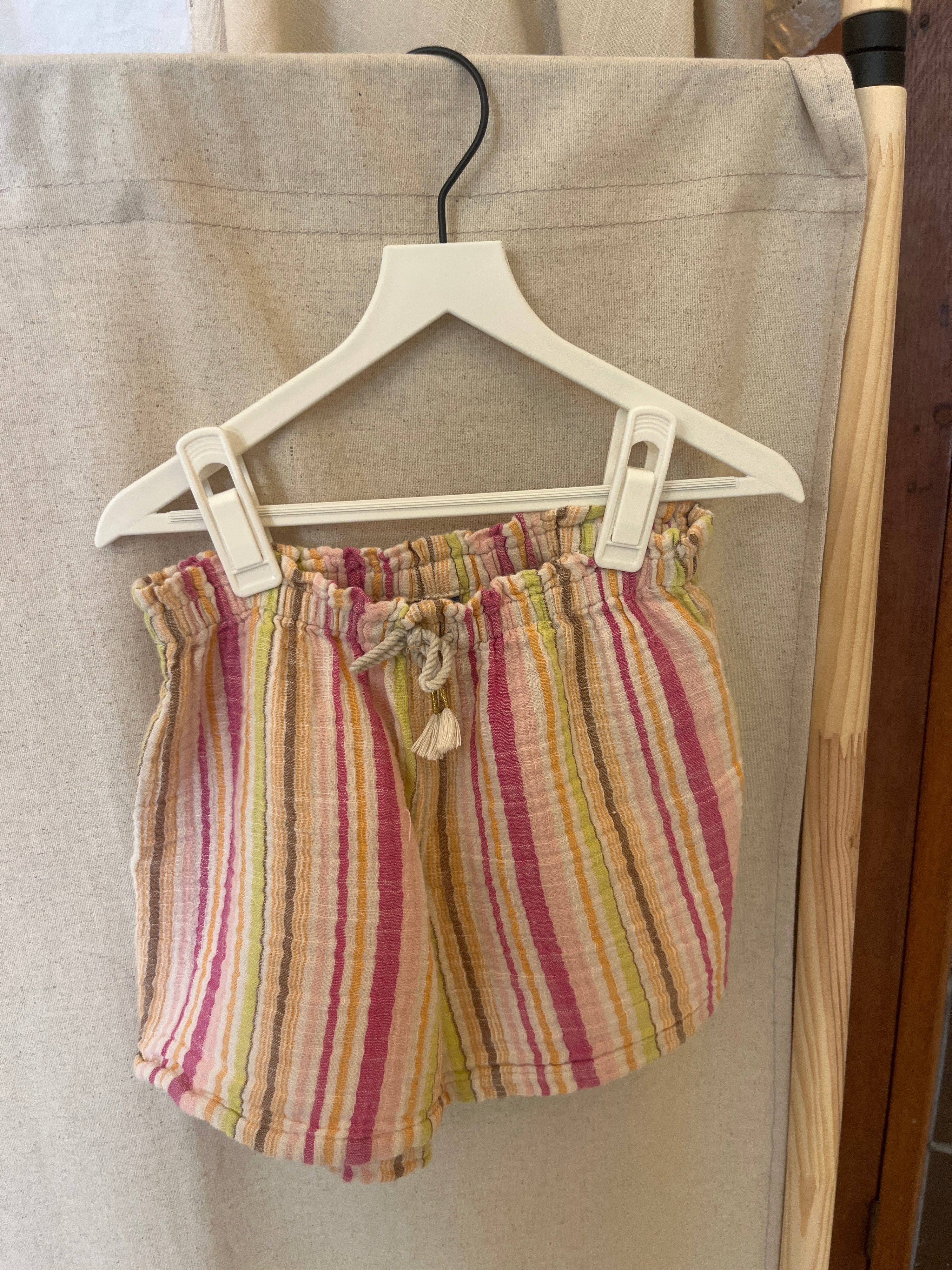 Old Navy Colorful Stripe Shorts / 5T