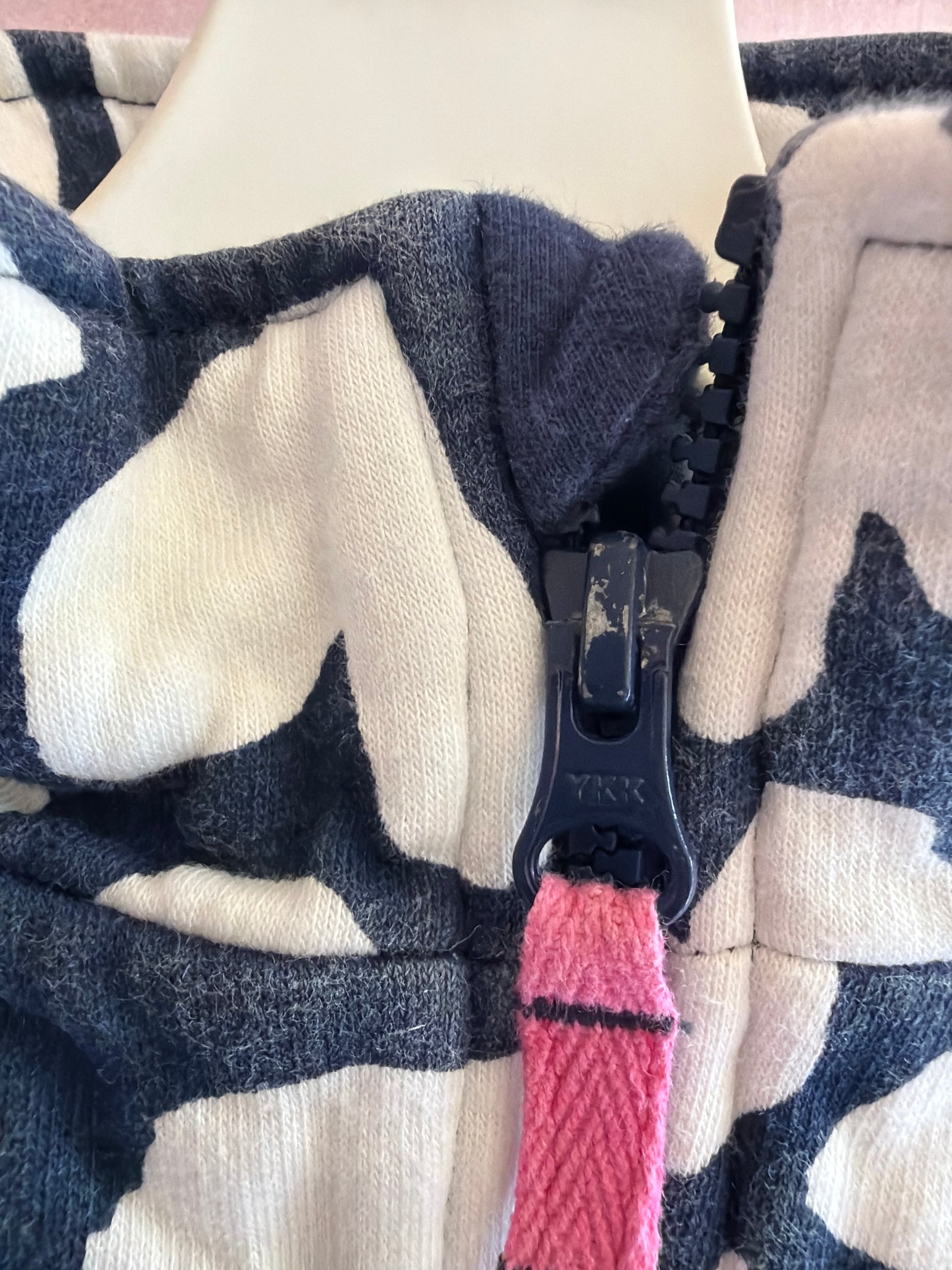 Mini Boden Navy with Allover White Heart Print Two Piece Sweatsuit Set / 4-5