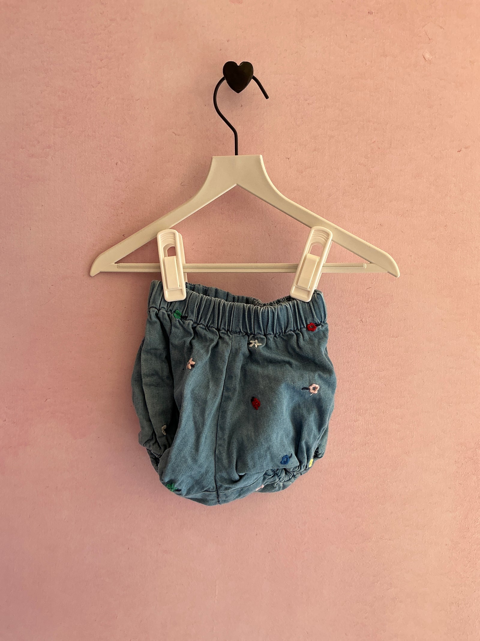 Hanna Andersson Chambray with Flower Embroidery Shorts / 3-6 Months