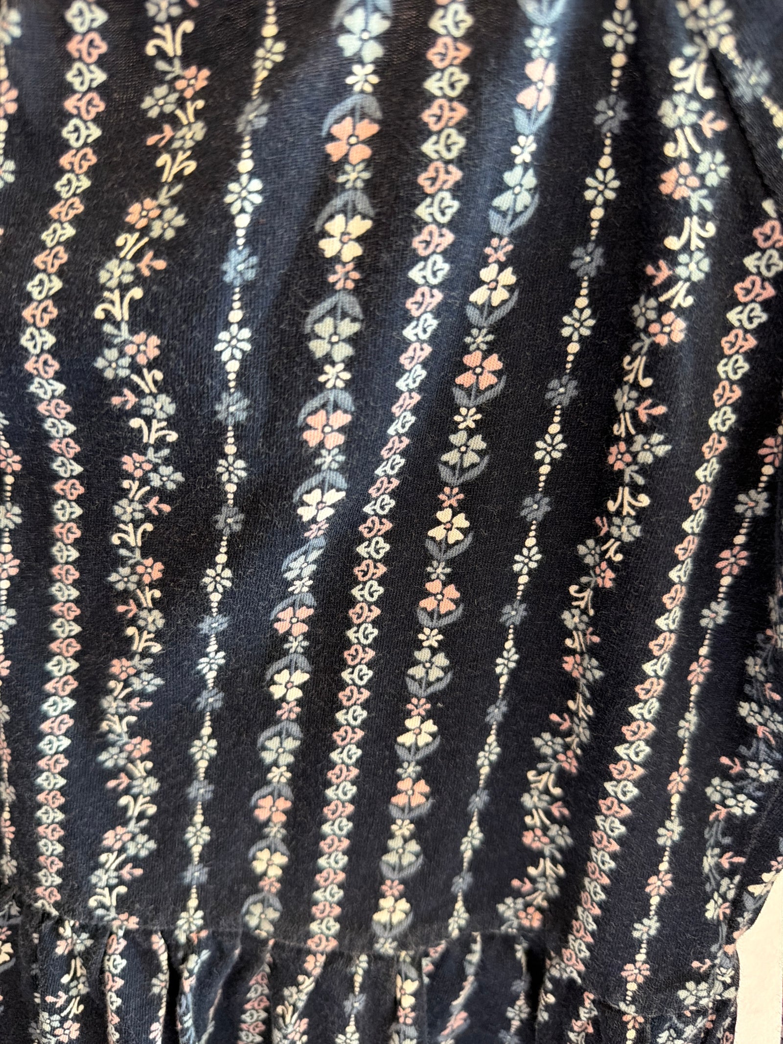 Children's Place Navy floral pattern Blouse / 6-7 Years