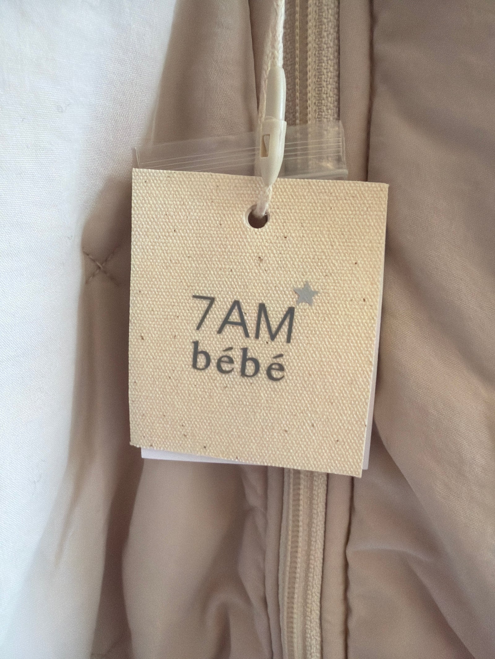 NWTs 7AM Enfant bébé Airy Snowsuit / 6-12 months