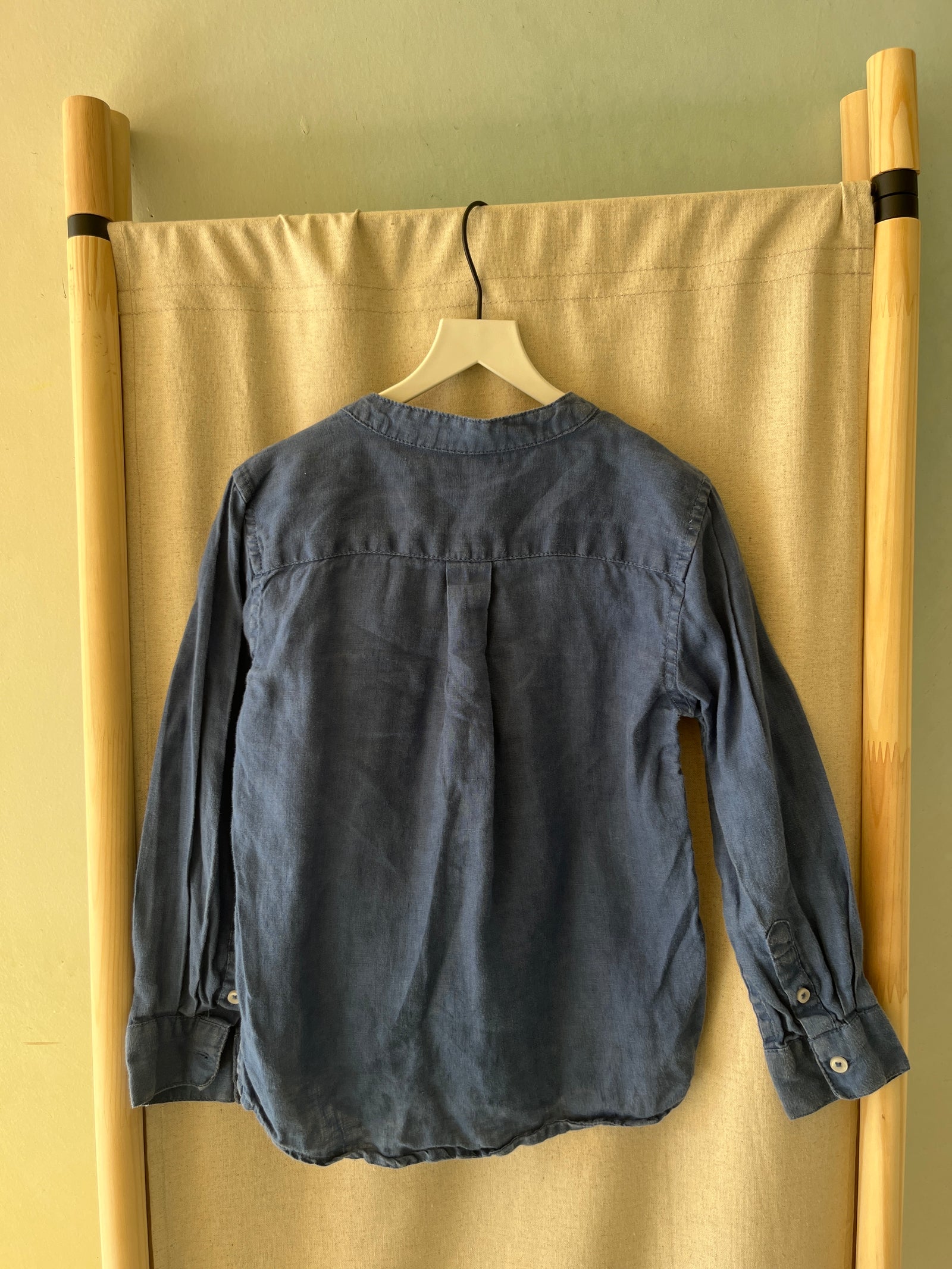 monoprix Blue Linen Button Down / 5