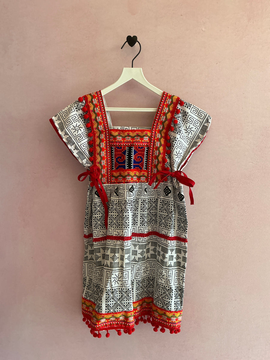 cross-stitch Dress / 5 years