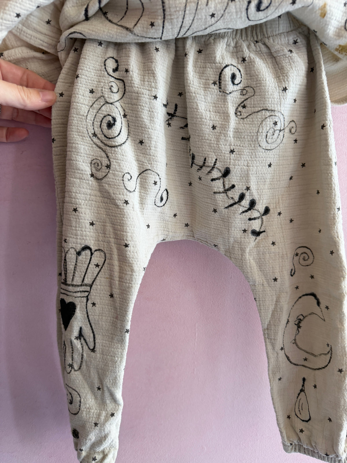 Quincy Mae Muslin Stars 2 Piece Set / 2-3