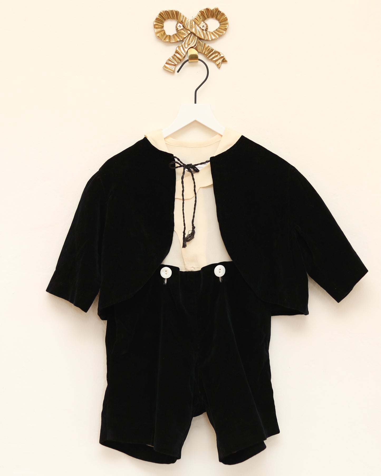 velvet and silk three-peice suit / 12months